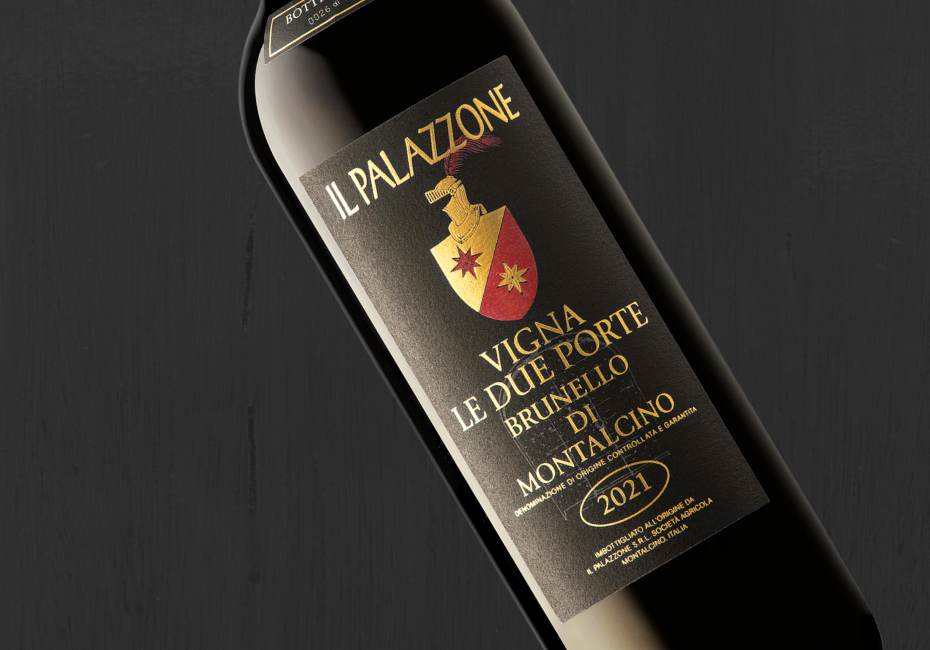 selective focus photography of clear glass wine glass