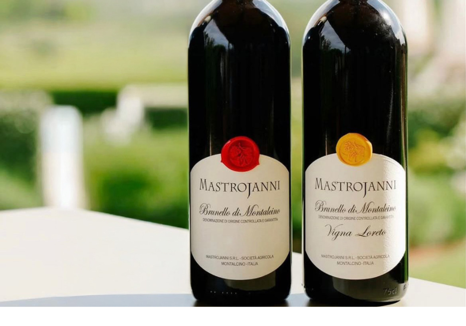 selective focus photography of clear glass wine glass