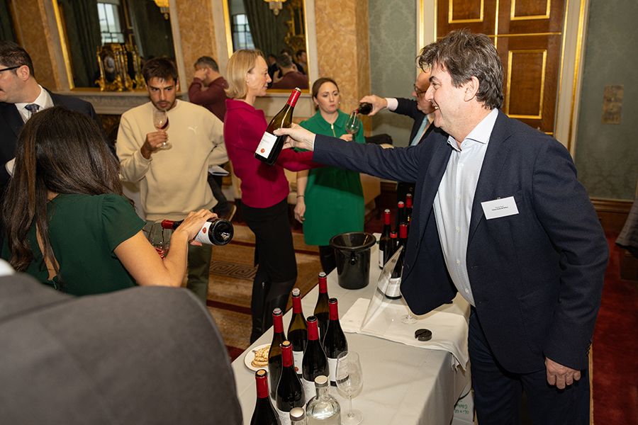 selective focus photography of clear glass wine glass
