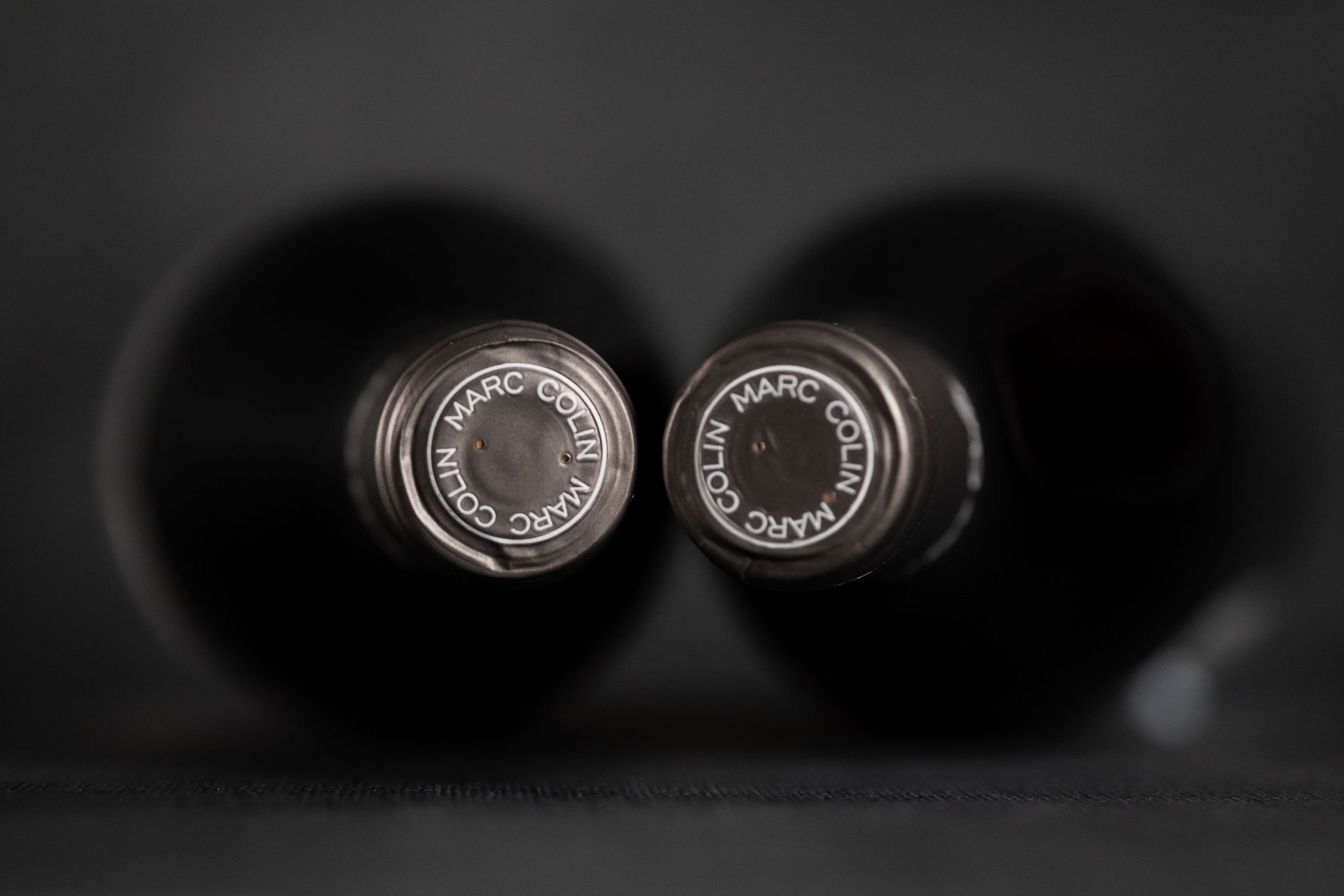 selective focus photography of clear glass wine glass