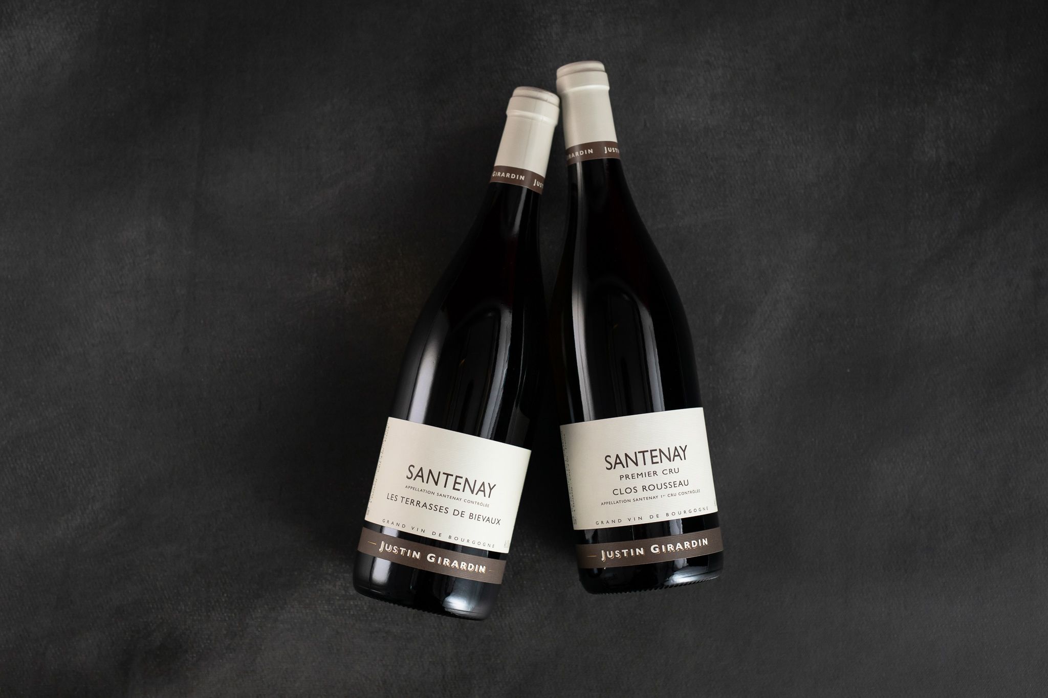 selective focus photography of clear glass wine glass