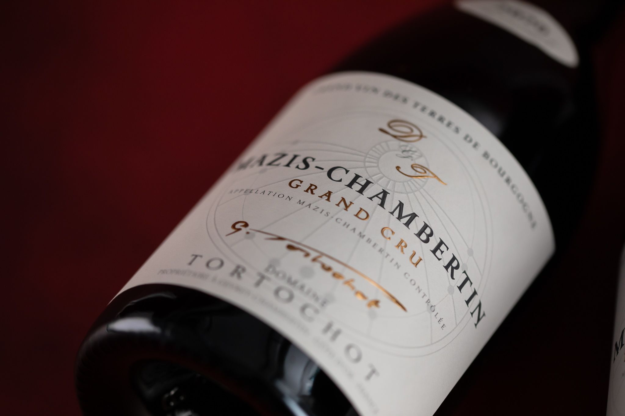 selective focus photography of clear glass wine glass