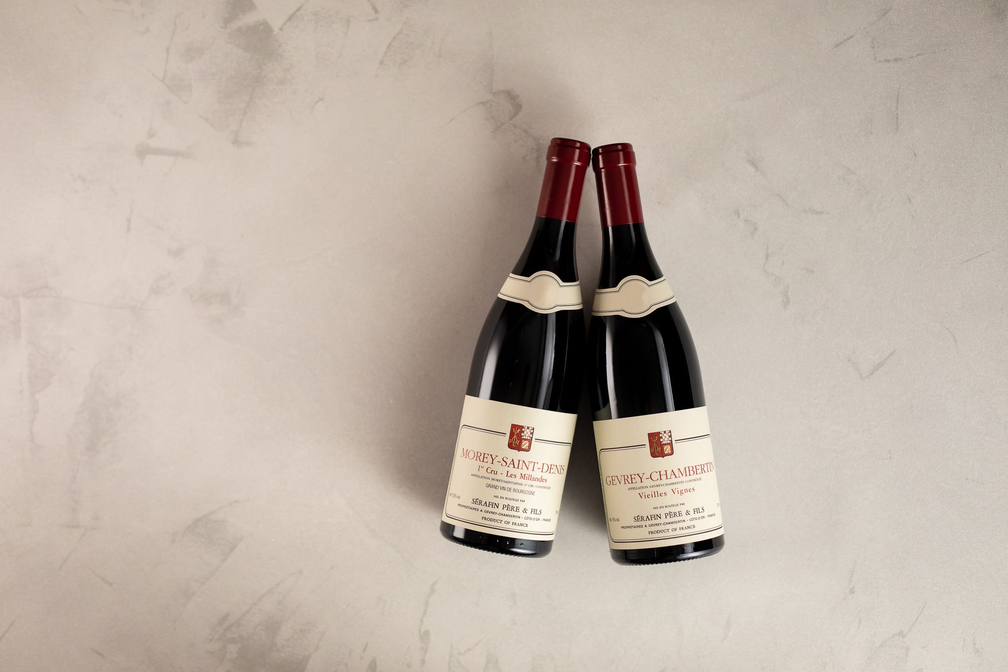 selective focus photography of clear glass wine glass