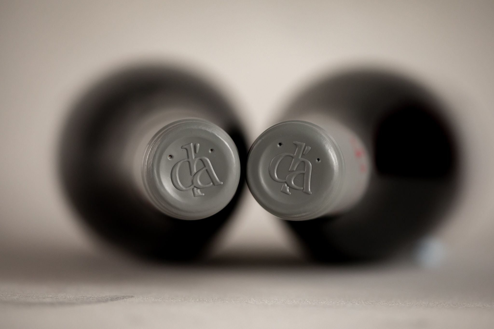 selective focus photography of clear glass wine glass